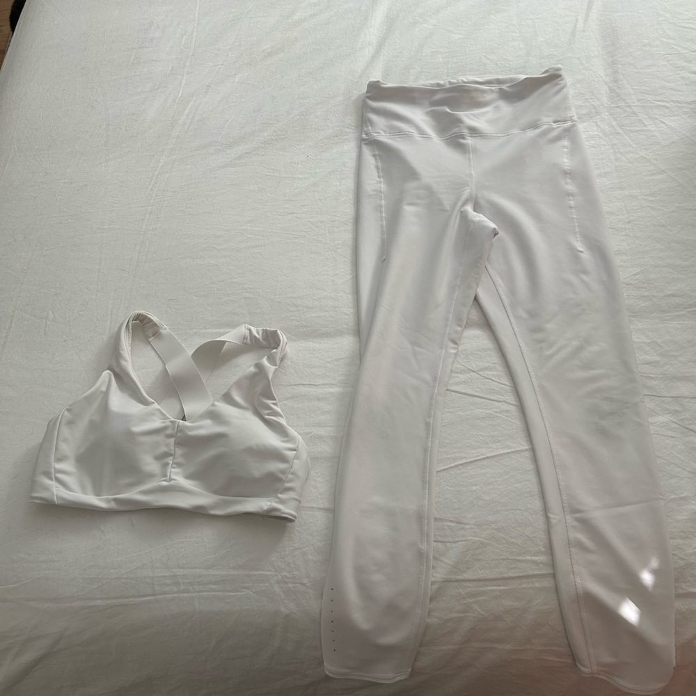 Athleta White interval Leggings